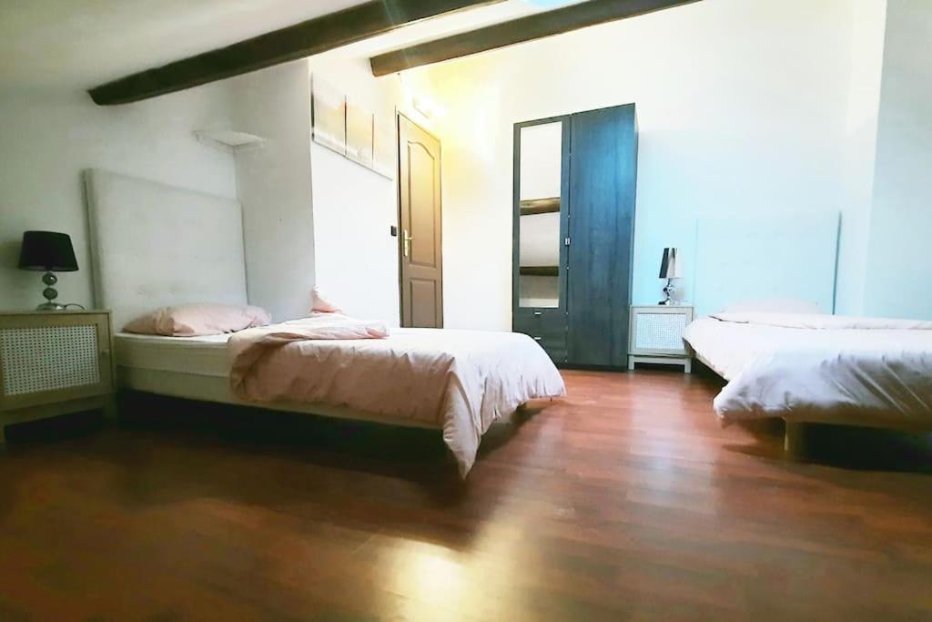 Villa Confortable Avec Jacuzzi A Chevannes ภายนอก รูปภาพ